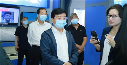 河南省洛阳市委副书记、市长徐衣显一行莅临美高梅电子官网集团考察指导